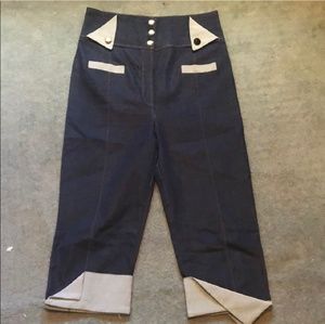 Unique Vintage peddle pushers / jeans